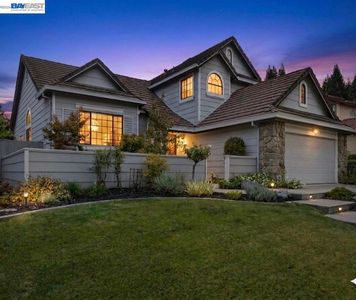 1095 Canyon Hills Rd