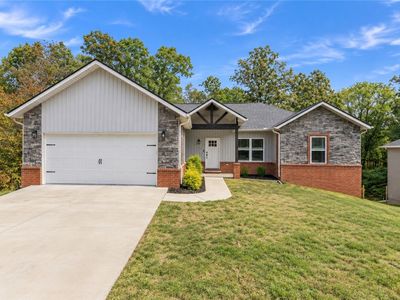 12 Brunswick Dr
