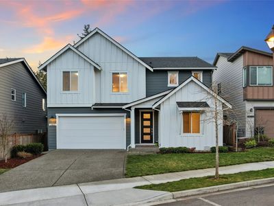 2463 NE Athlon Court