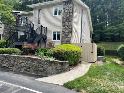 Property at 610 Britton Creek Dr, Hendersonville, NC