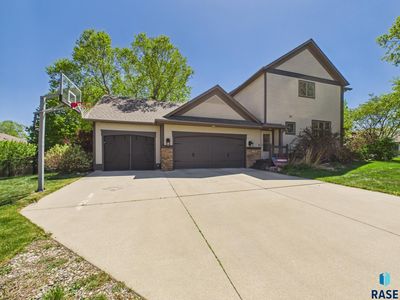 1600 S Parkview Blvd