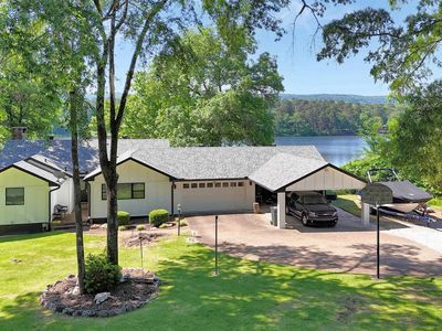 100 Silverwood Point