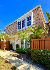 Property at 11584 WINCHESTER Drive, Palm Beach Gardens, FL