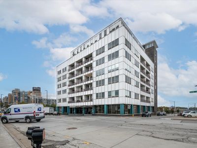 3000 Farnam St APT 4P