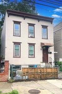 94 Gordon St