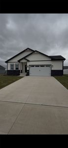 2509 N 8th Ave E
