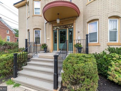185 W Court St APT 3