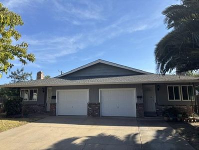 2637-2639 Moderna Ct