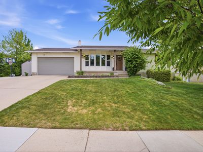 23 W Park Dr
