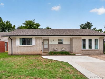 Property at 1304 E Boyd St, Norman, OK