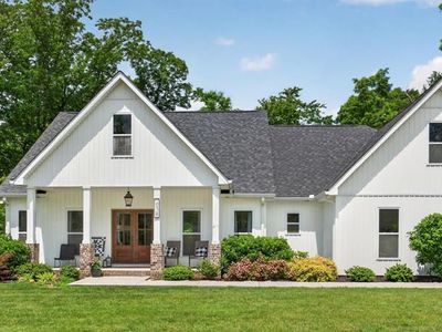 235 Overlook Point