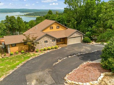 236 Crestline Dr