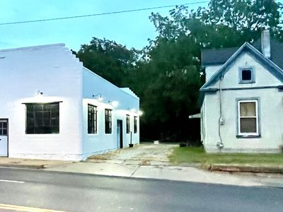 1908 N National Avenue