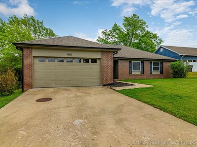 918 Macklyn Ln
