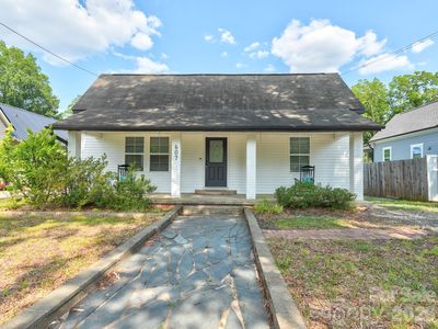 607 Old Charlotte Rd SW