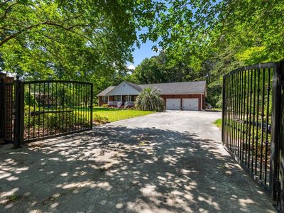1760 Black Tom Rd