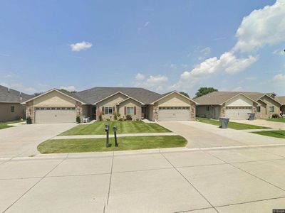 1900 W Taylor Ave