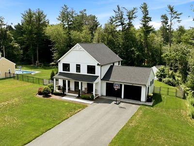 3 Trinity Cir