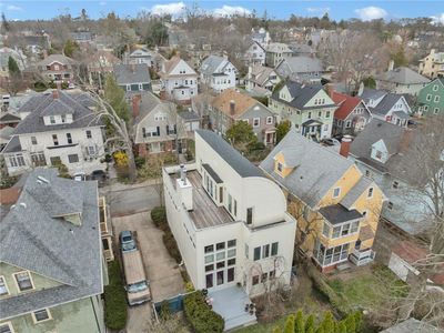 137 University Ave