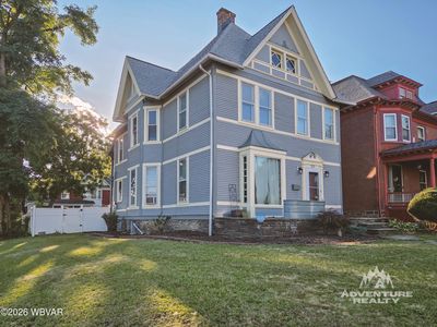 701 5th Ave