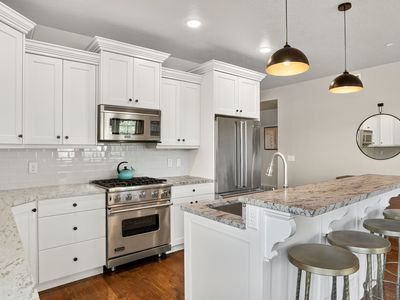 1289 N Deer Park #102