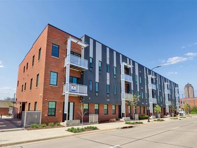 400 SW 7th St #203