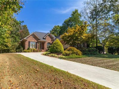 2704 Currieton Ct