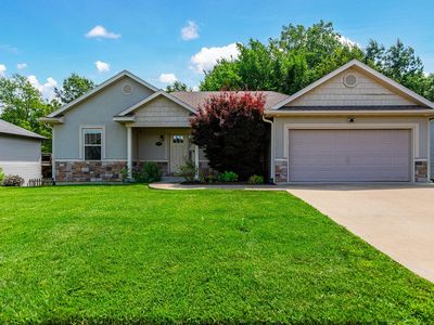 2600 Quartz Ln