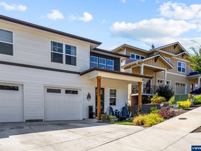 2773 NW Huckleberry Dr