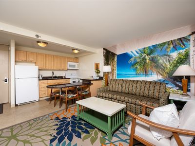 229 Paoakalani Ave #910