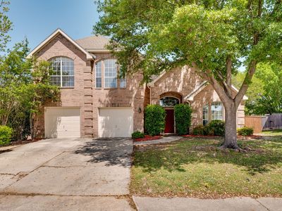 8708 Aviary Dr