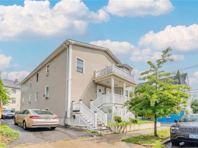 95 Laura St