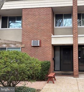 712 W Beaver Ave APT B