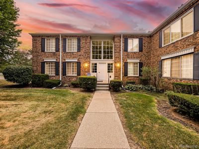 635 E Fox Hills Dr #1