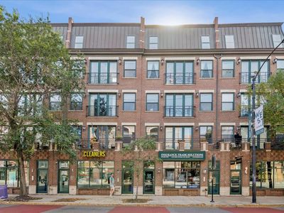 1907 W Chicago Ave APT 4