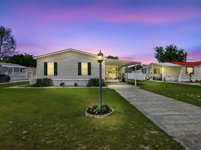 373 Dolores Blvd