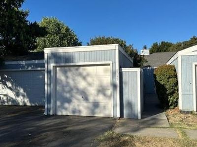 5549-5545 Tree Swallow Ct