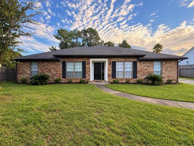 8648 Lamplighter Ln