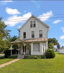 114 W Pine St
