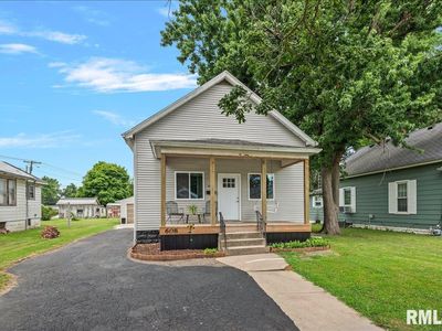 608 W Maple Ave