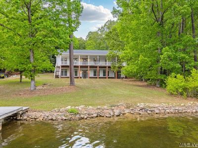 120 Oak Dr