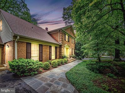 11904 Hunting Ridge Ct E