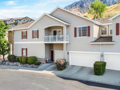 1077 S Canyon Meadow Dr #4