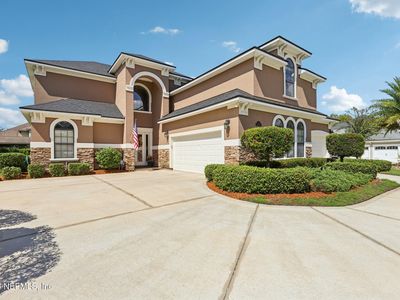 2111 AUTUMN COVE Circle