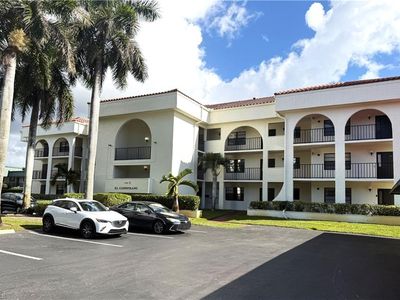 700 Valley Stream DR #303