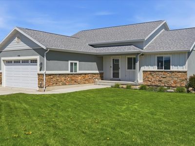 376 River Bluffs Dr