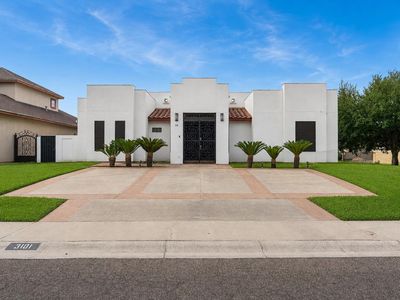 3101 Mark Twain Dr