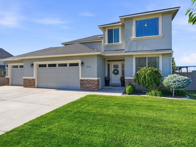 4716 Cowlitz Blvd