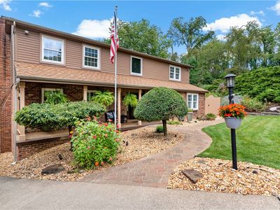 100 Springhouse Dr