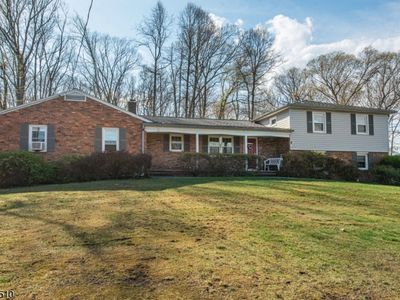 320 Reynolds Ave